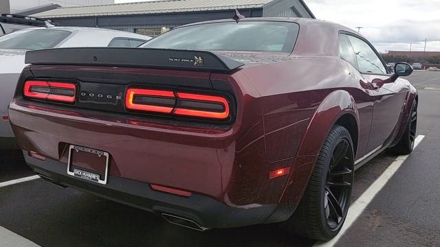 2023 Dodge Challenger "Last Call" Skat Pack Widebody Shaker. смотреть онлайн