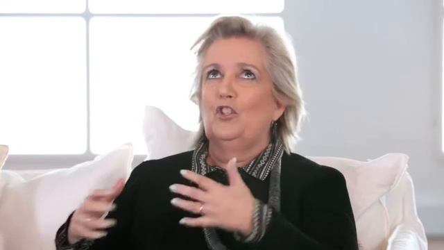 Ep 1: The Style of Mrs V "Women in Media" смотреть онлайн