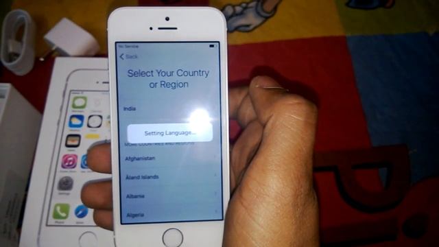 Apple iPhone 5S | Silver | Unboxing First Boot & Initial Setup смотреть онлайн