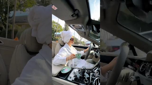 Как пьют кофе долларовые миллионеры ☕️ #sashabelair смотреть онлайн