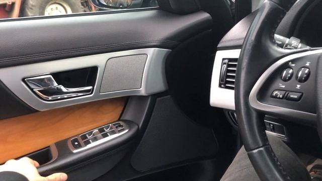 Jaguar XF 2.2D lift 2012 - Startup смотреть онлайн