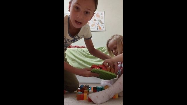 Добываем алмазы в Маинкрафте! смотреть онлайн