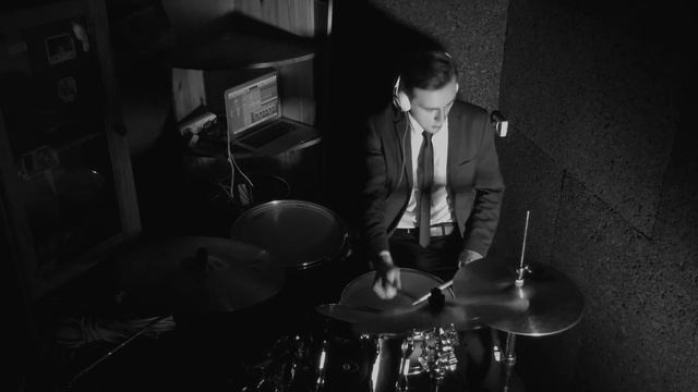 Arctic Monkeys - R U Mine? drum cover смотреть онлайн