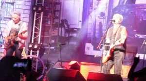 Чайф - Есть здесь хоть кто то кроме меня