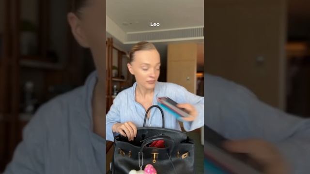 Что в моей сумке для путешествий? ✈️ смотреть онлайн