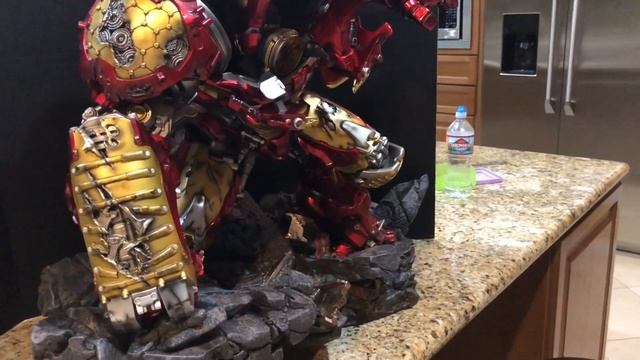 Epic XM Studios Hulkbuster Iron Man Unboxing and Review!! смотреть онлайн