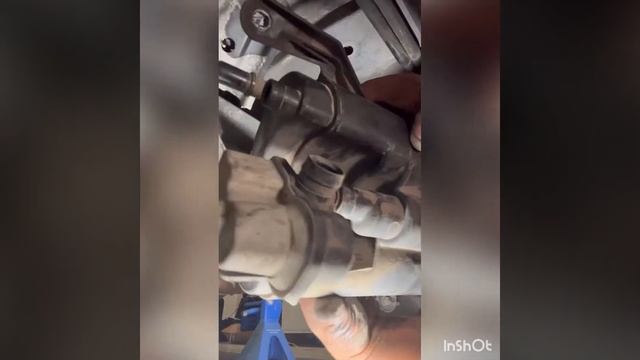 2006 Land Rover LR3 How to replace the leak detection pump смотреть онлайн
