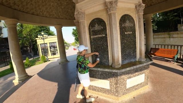 Кисловодск. Покатушки на электросамокате по городу. 23 августа 2024 г. смотреть онлайн