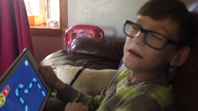 TMNT Half Shell Heroes Game Anthony Plays His Favorite iPad Game смотреть онлайн