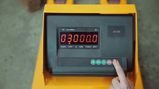 Настройка гидравлической тележки с весами TOR CBY-CW2 смотреть онлайн