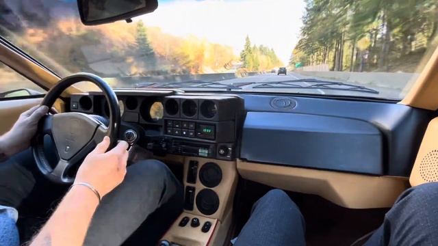 1988 Lamborghini Jalpa Driving Video смотреть онлайн