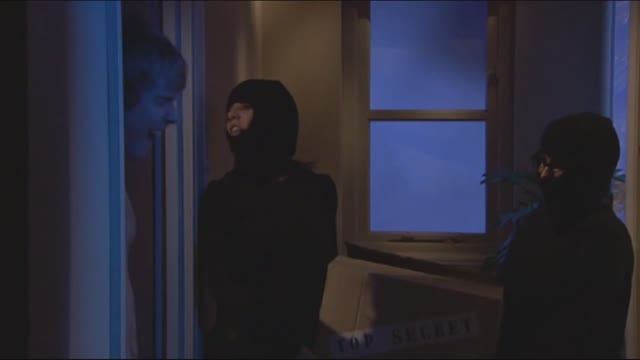 Без субтитров! и в хорошем качестве! Extra English Episode 10 Annies Protest смотреть онлайн