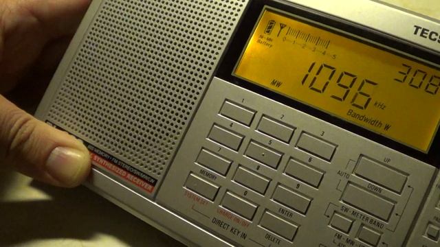 Tecsun PL-600 mediumwave Tuning 1010 - 1210 Khz смотреть онлайн