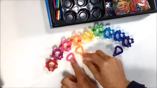 Распаковка Finger Loom Party Pack смотреть онлайн