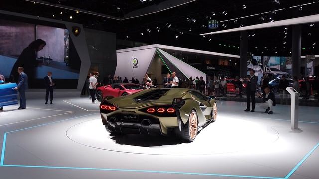 £3 MILLION Lamborghini Sian 360º View смотреть онлайн