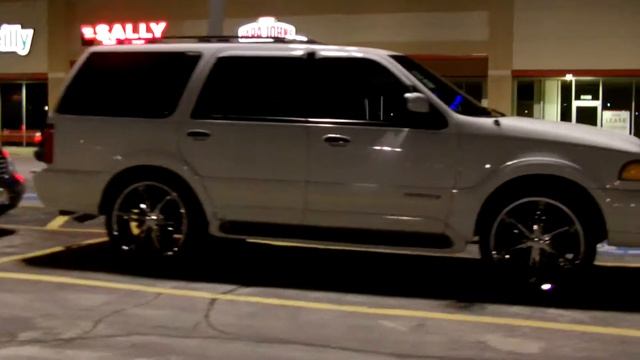Lincoln Navigator on 24's смотреть онлайн