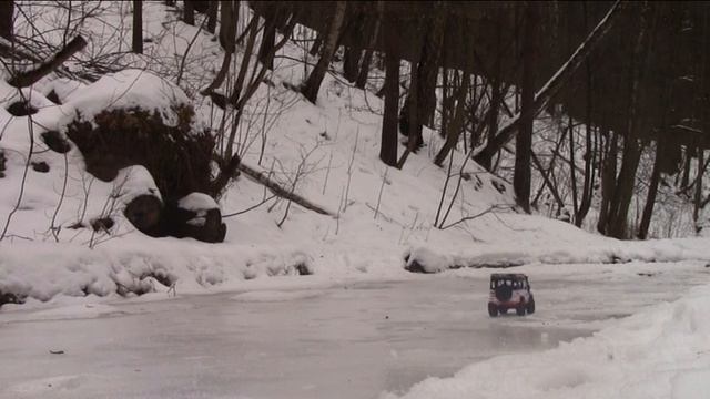 Mn D99. Defender D90 в зимнем лесу... Один против воли природы...