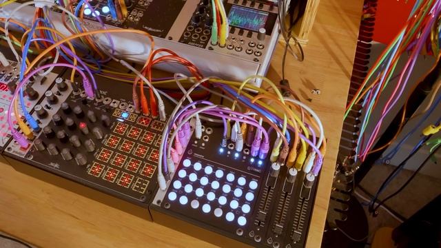 Modbap Osiris and the Power of Wavetables (Demo and Walkthrough) смотреть онлайн