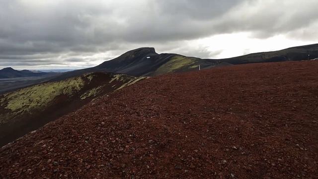 Hiking in Iceland EP 3: Rauðaskál - The Apple Crater смотреть онлайн