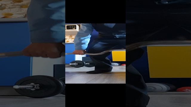 поднимаю гантэль смотреть онлайн