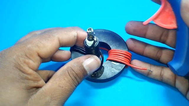 FREE ENERGY HIGH VOLTAGE GENERATOR TO 11000 Volt NEW TECHNOLOGY NEW ELECTRICITY PROJECT смотреть онлайн