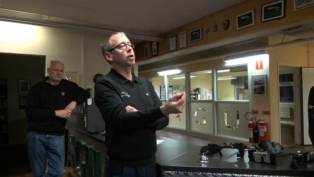 Jaguars låskistor och keylessystem смотреть онлайн