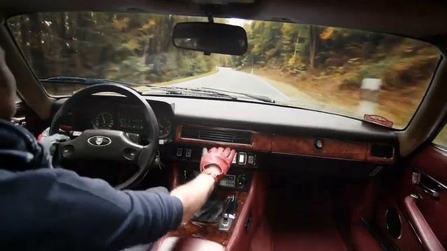 Jaguar XJS V12 5,3 Engine/Exhaust Sound Compilation