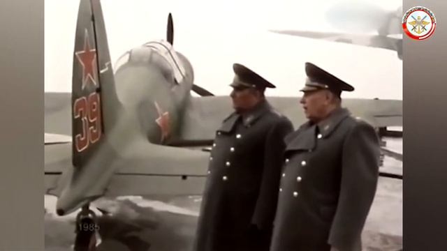 Як-52 благодаря Покрышкину! смотреть онлайн