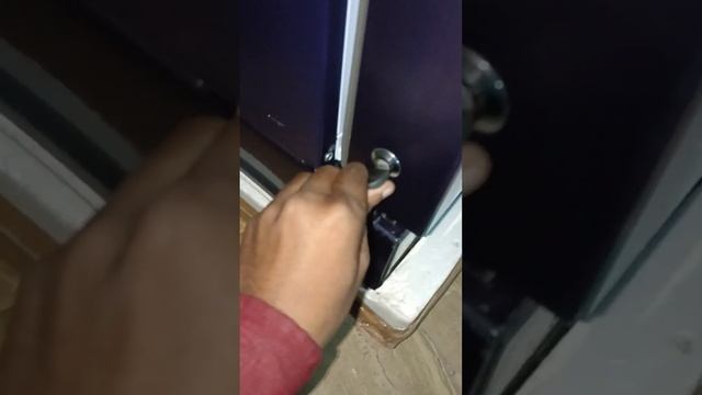 Haier Refrigerator Glass Door Lock not working #Lock #door #Haier #glassdoor смотреть онлайн