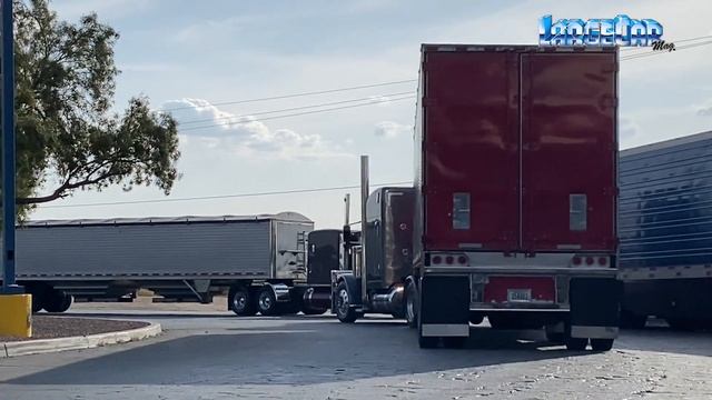 Truck Spotting in Barstow Vol.8 With Nicholas Hale смотреть онлайн