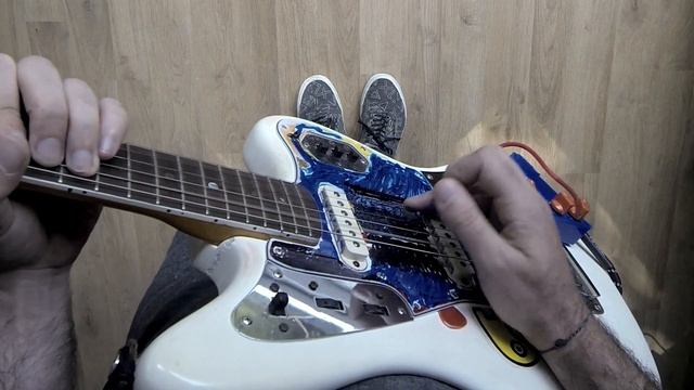 Triangle vs Fender Jaguar '64 смотреть онлайн