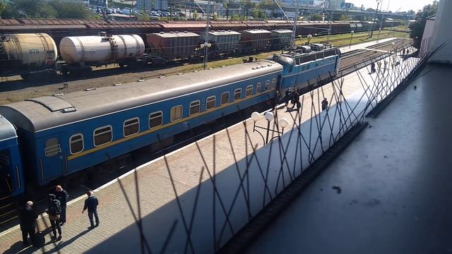 ЧС4-178 з поїздом #77/78 Ковель - Москва смотреть онлайн