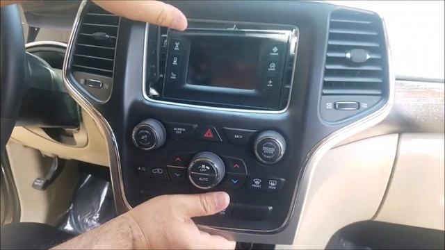 How to Remove Radio / Touch Screen from Jeep Cherokee 2013 for Repair. смотреть онлайн