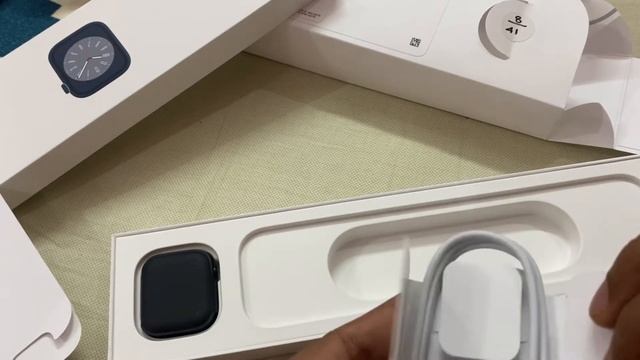 Apple Watch Series 8 Unboxing Hindi | Apple Watch Series 8 Dubai Pricing | My first smart watch смотреть онлайн