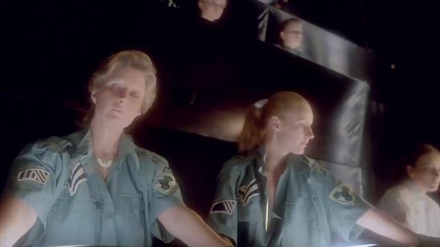 Новые амазонки .  Махульский Юлиуш  1983г. Человечество в опасности!