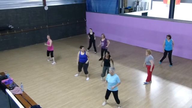 Zumba Castel - Chris Anderson & Dj Robbie - Last Night (Madison) смотреть онлайн
