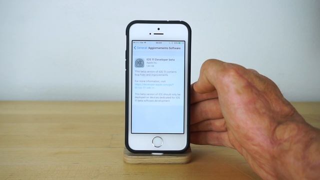 COME INSTALLARE iOS 11 BETA GRATIS! • NO COMPUTER | NO DEVELOPER | NO UDID смотреть онлайн