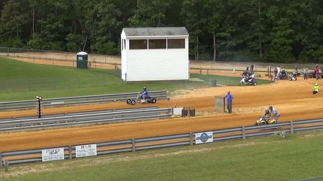 Suzuki LT80 vs Custom Yamaha Banshee - Bracket Race смотреть онлайн