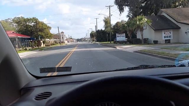 A Drive-through of the Town of Branford Florida on a Winter's Day until This Happened, lol.... смотреть онлайн