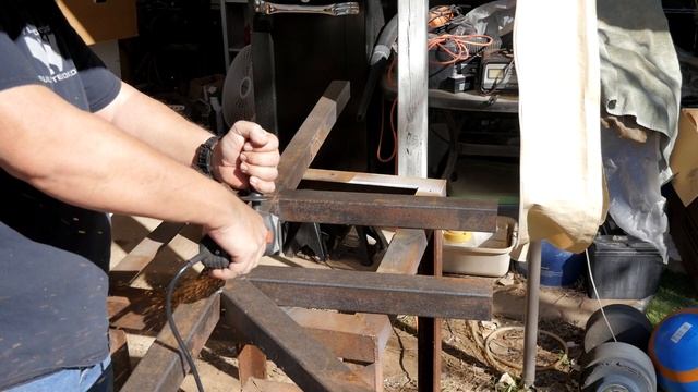 A Modified Mower Jack Lift смотреть онлайн