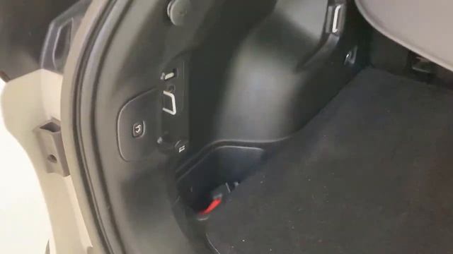 Jeep Cherokee 2.2CRD 136kW Business Plus Auto 4x4 AD I 5p. (REF: 7881LS) смотреть онлайн