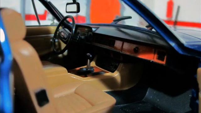 Jaguar XJ-S V12 - Road Signature -Scale 1/18 смотреть онлайн