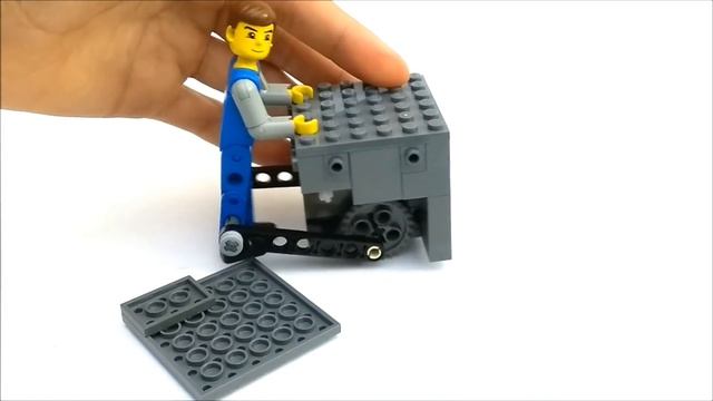 Lego Technic MOC - Wind-Up Box Pusher - Super funny! смотреть онлайн