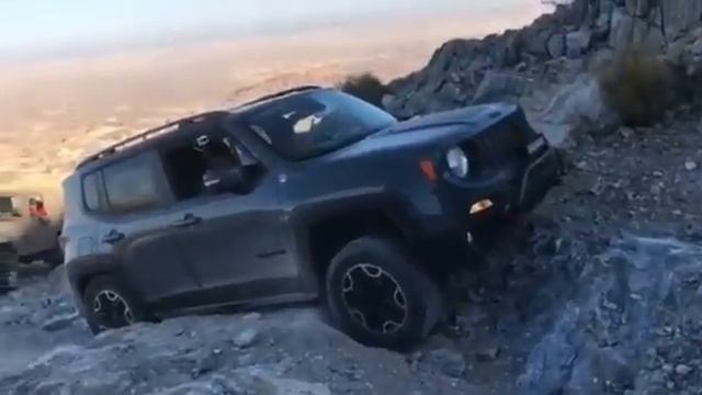 2015 Jeep renegade Carizo Mountain смотреть онлайн