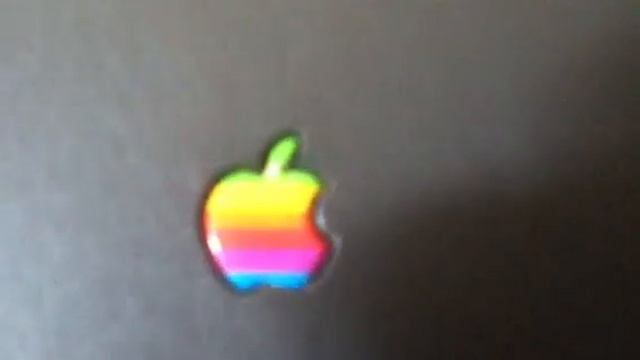 The Old Apple Logo смотреть онлайн