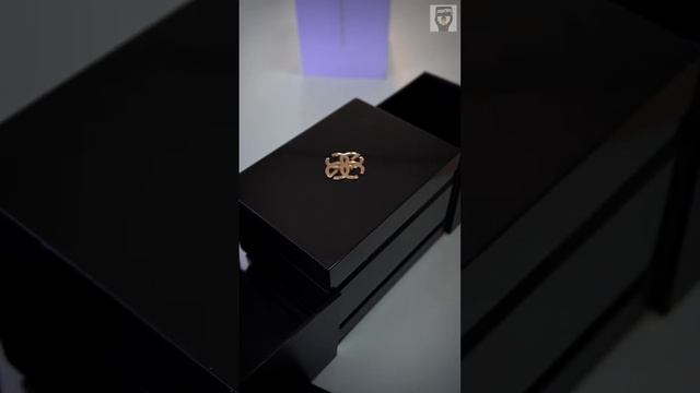 1800$ Apple Watch Case Unboxing смотреть онлайн