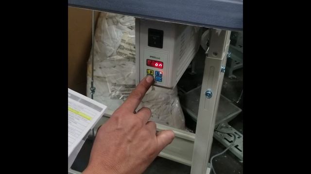 How to turn Synchronizer on and off on Servo Motor смотреть онлайн