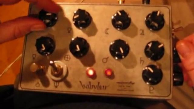 BabyBox Synth Noise Generator смотреть онлайн