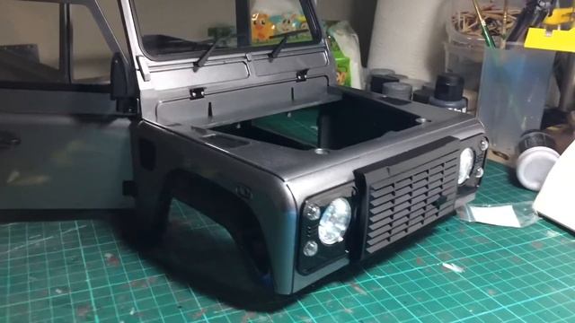 Landrover Defender D90 1/10 смотреть онлайн