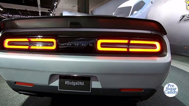 2019 Dodge Challenger SRT Hellcat - Exterior and Interior Walkaround - 2018 LA Auto Show смотреть онлайн